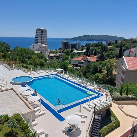 Comfort Studio With Sea View And Swimming Pool Bečići Buitenkant foto