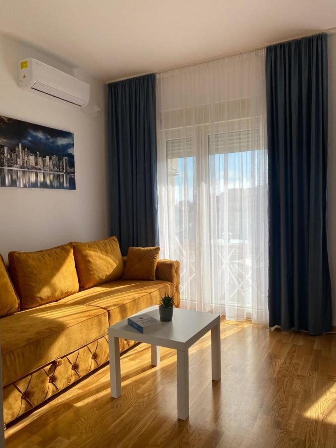 Comfort Studio With Sea View And Swimming Pool Bečići Buitenkant foto
