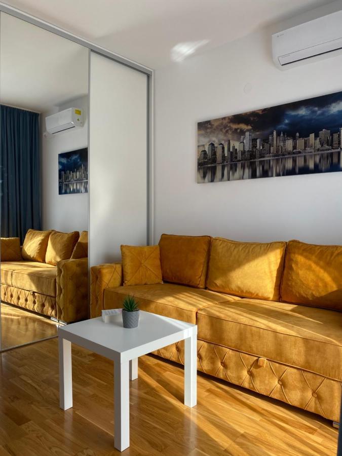 Comfort Studio With Sea View And Swimming Pool Bečići Buitenkant foto