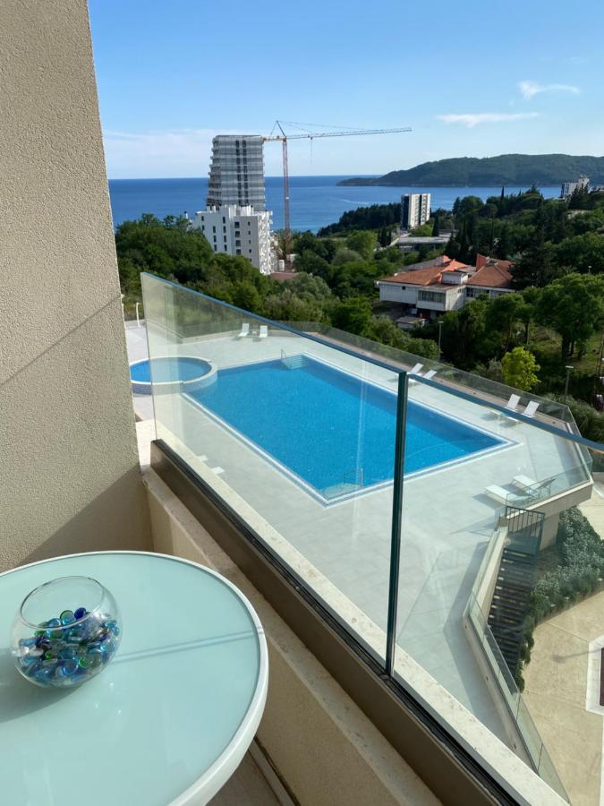 Comfort Studio With Sea View And Swimming Pool Bečići Buitenkant foto