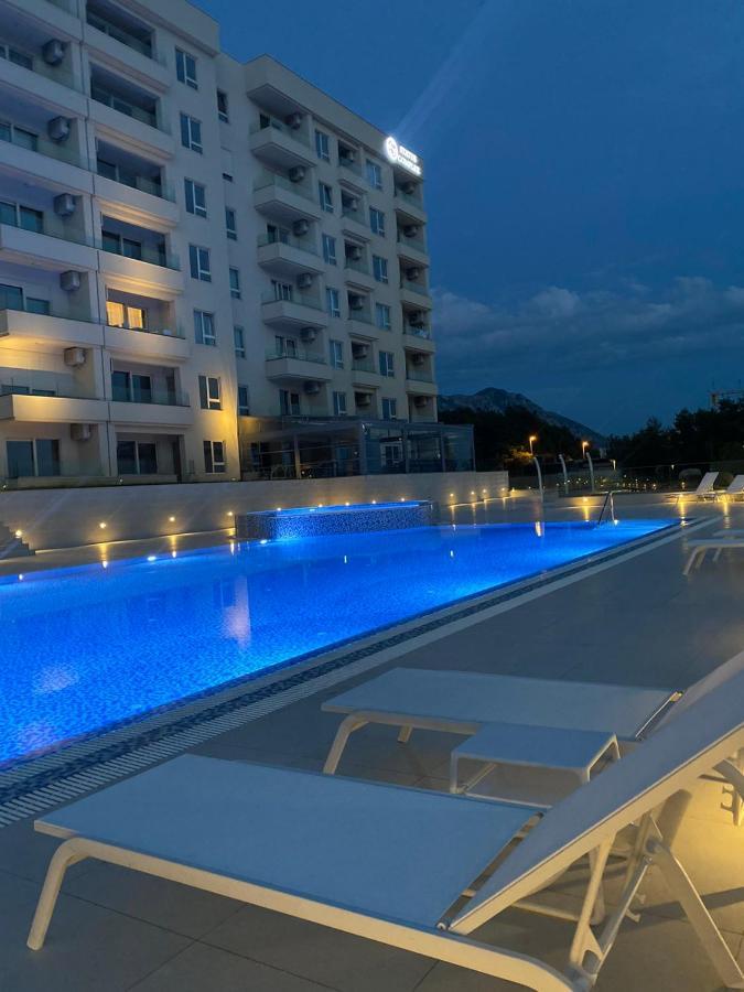 Comfort Studio With Sea View And Swimming Pool Bečići Buitenkant foto