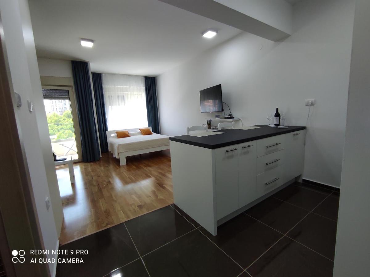 Comfort Studio With Sea View And Swimming Pool Bečići Buitenkant foto