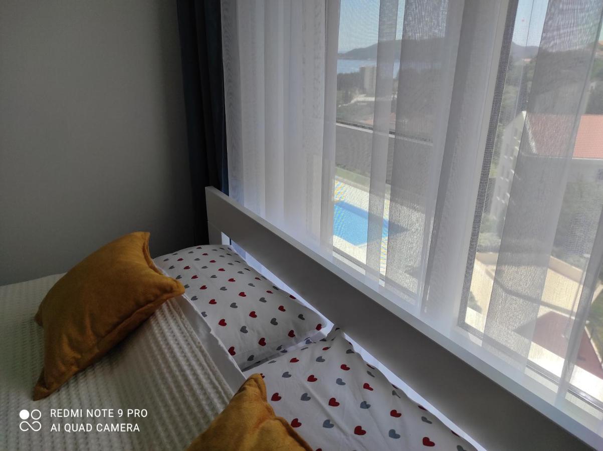Comfort Studio With Sea View And Swimming Pool Bečići Buitenkant foto