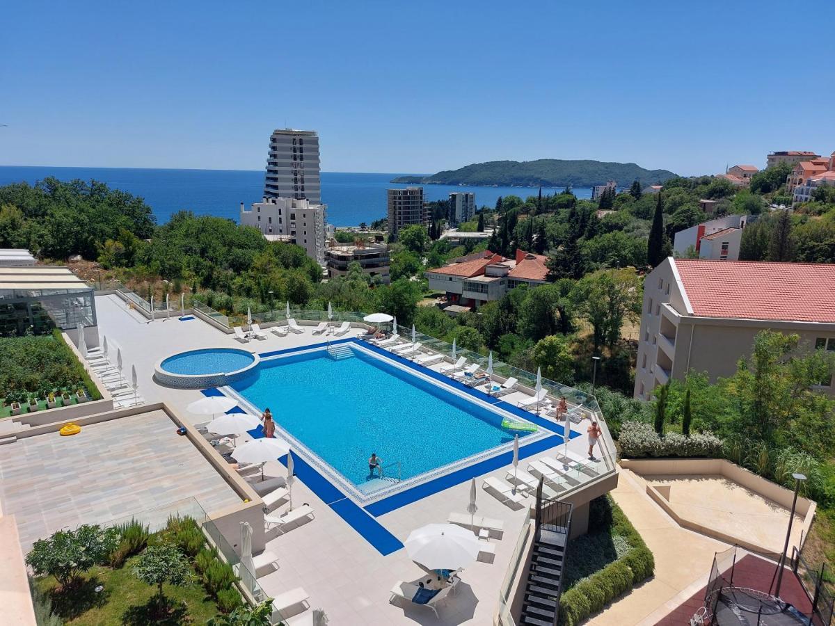 Comfort Studio With Sea View And Swimming Pool Bečići Buitenkant foto